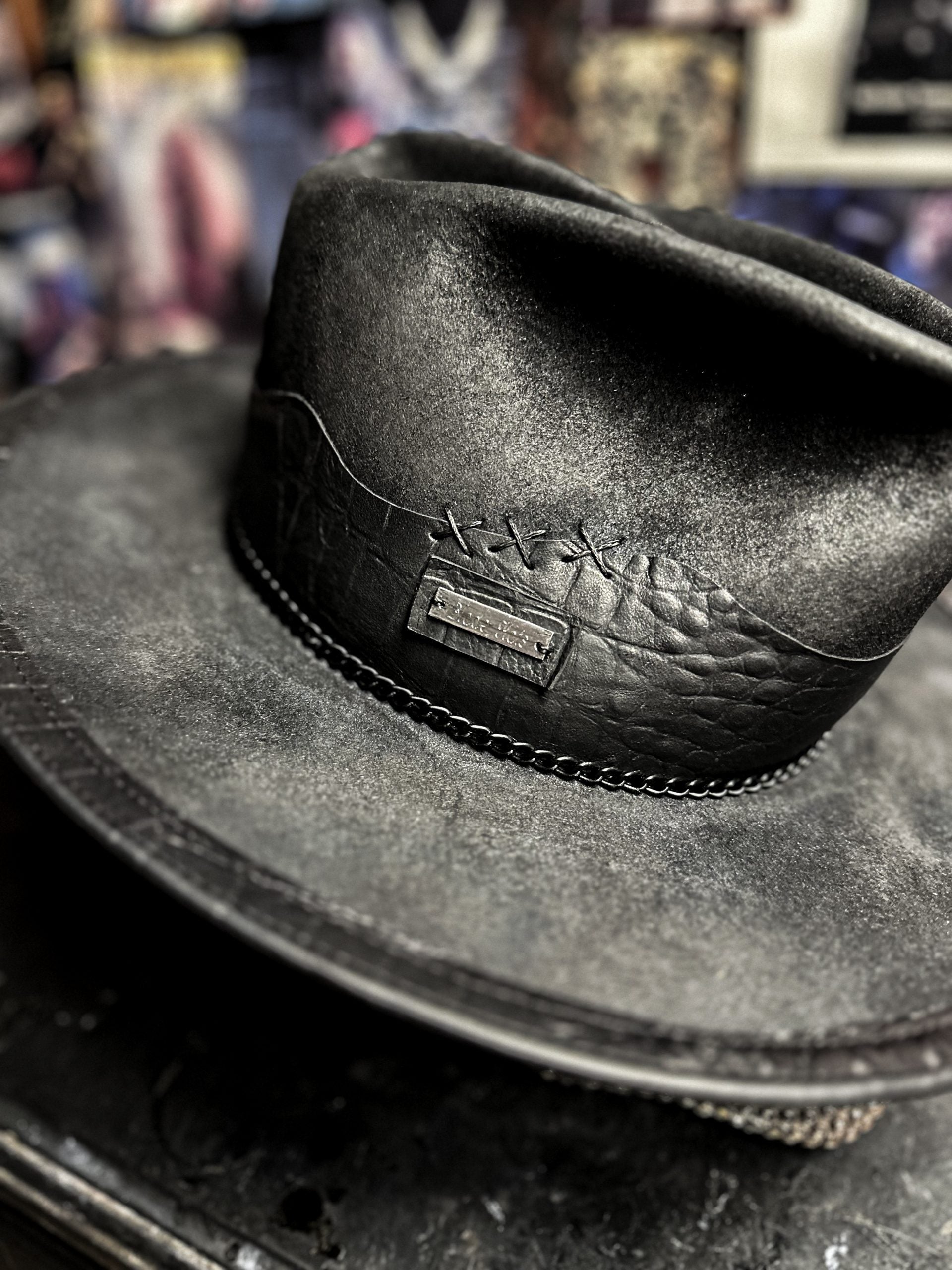 BEYOND THE DARK SUN - Blade Hats