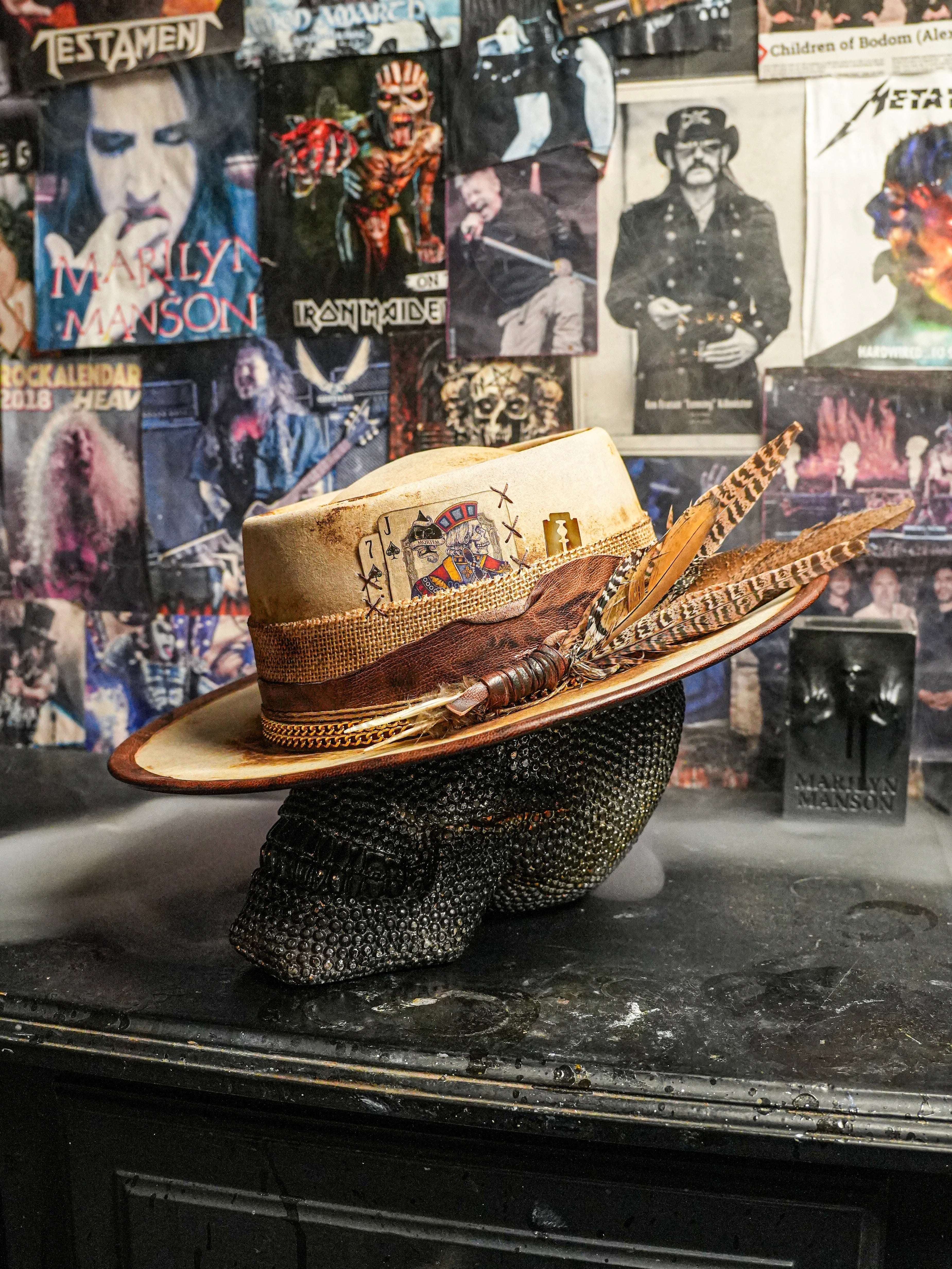 BLOWIN´ IN THE WIND - Blade Hats