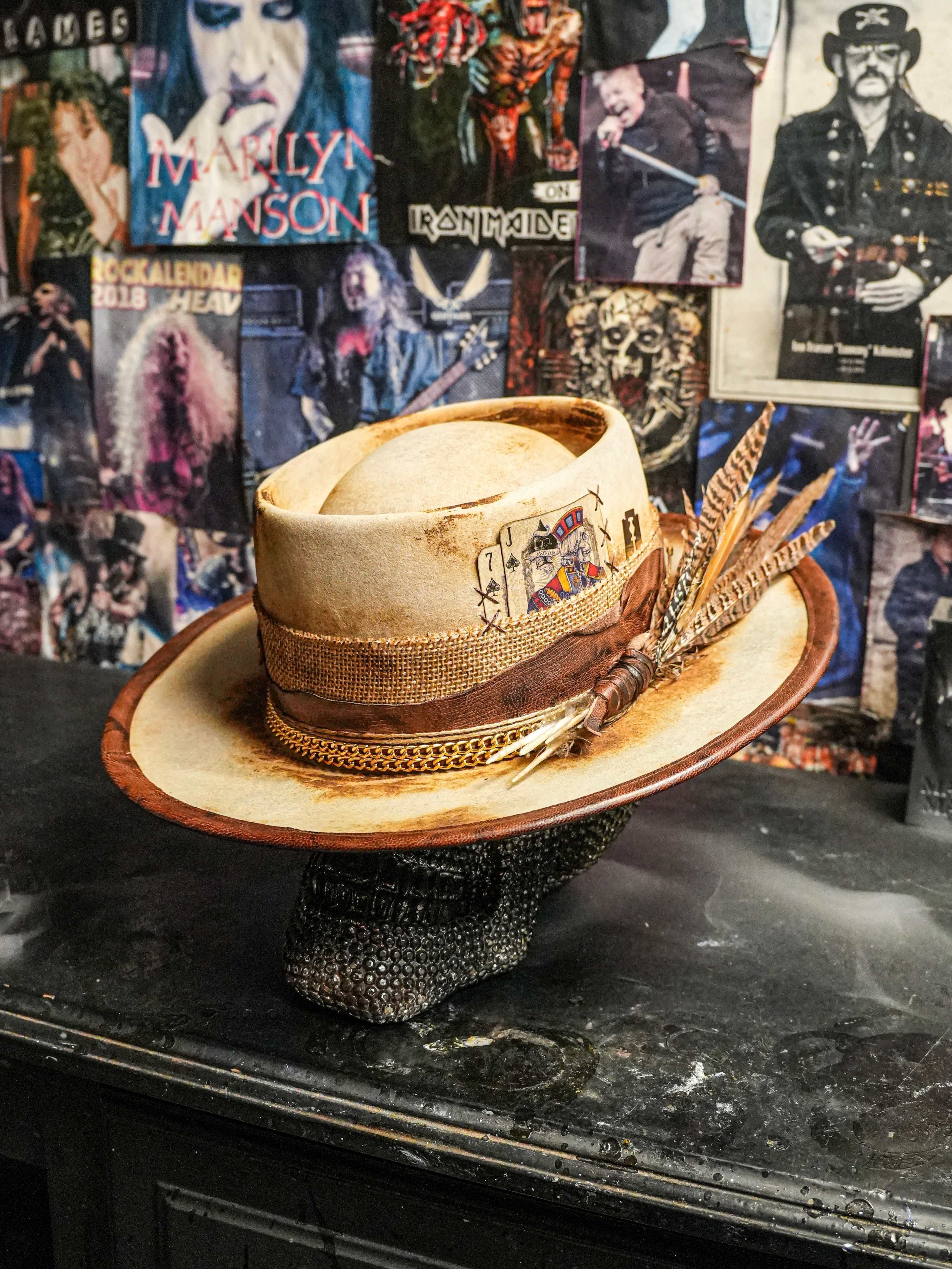 BLOWIN´ IN THE WIND - Blade Hats