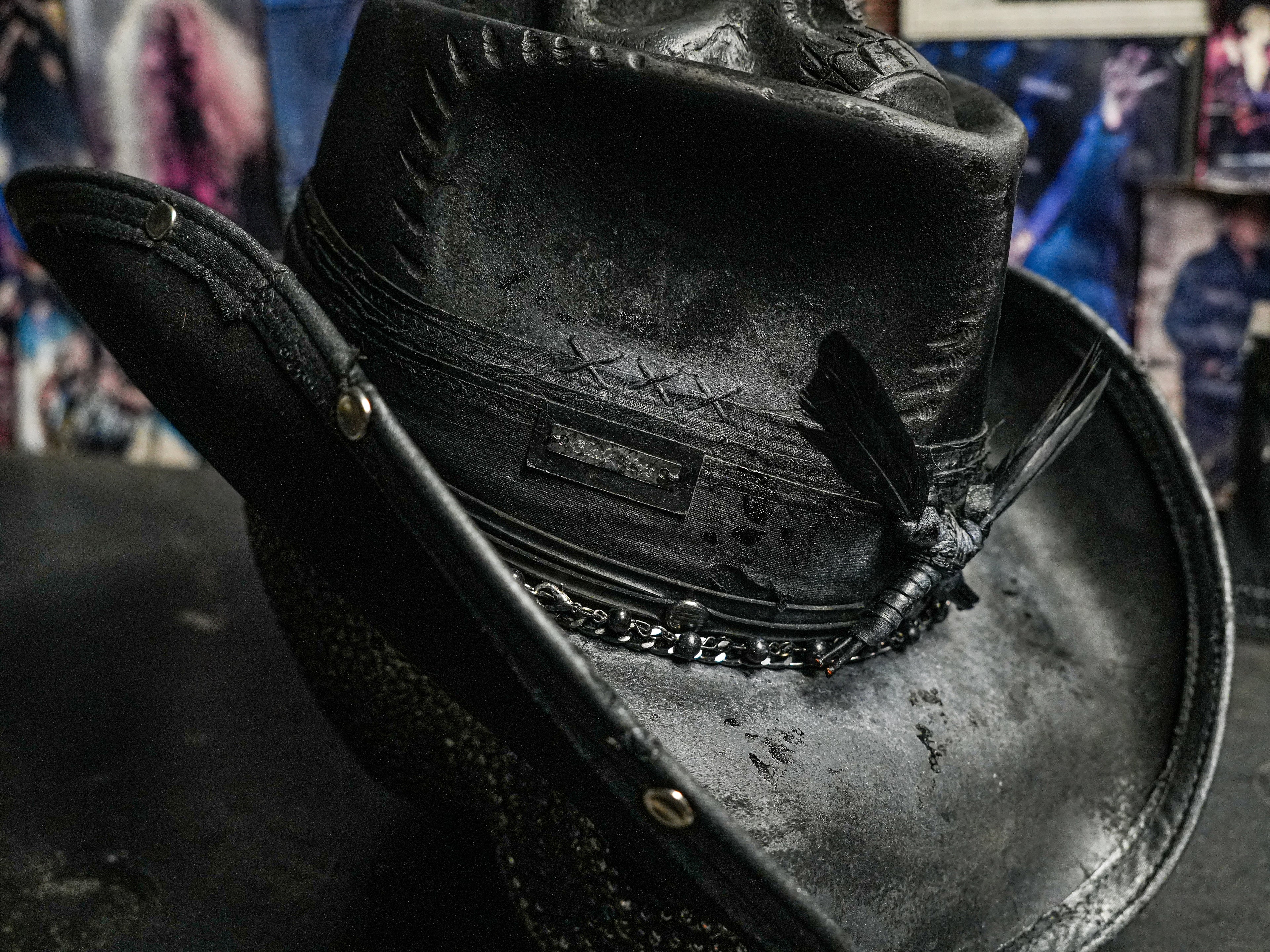 EARTH SCAR - Blade Hats
