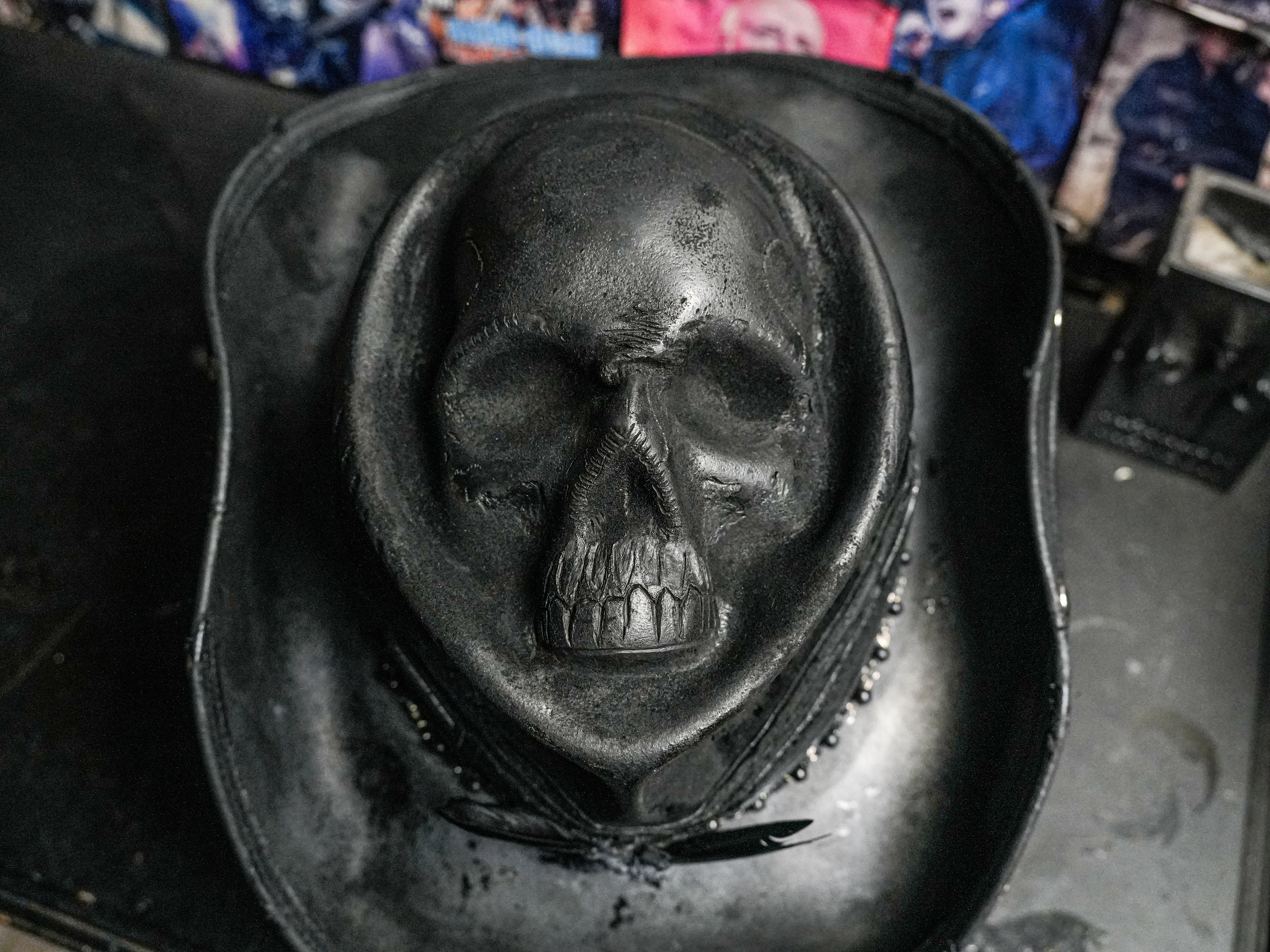 EARTH SCAR - Blade Hats