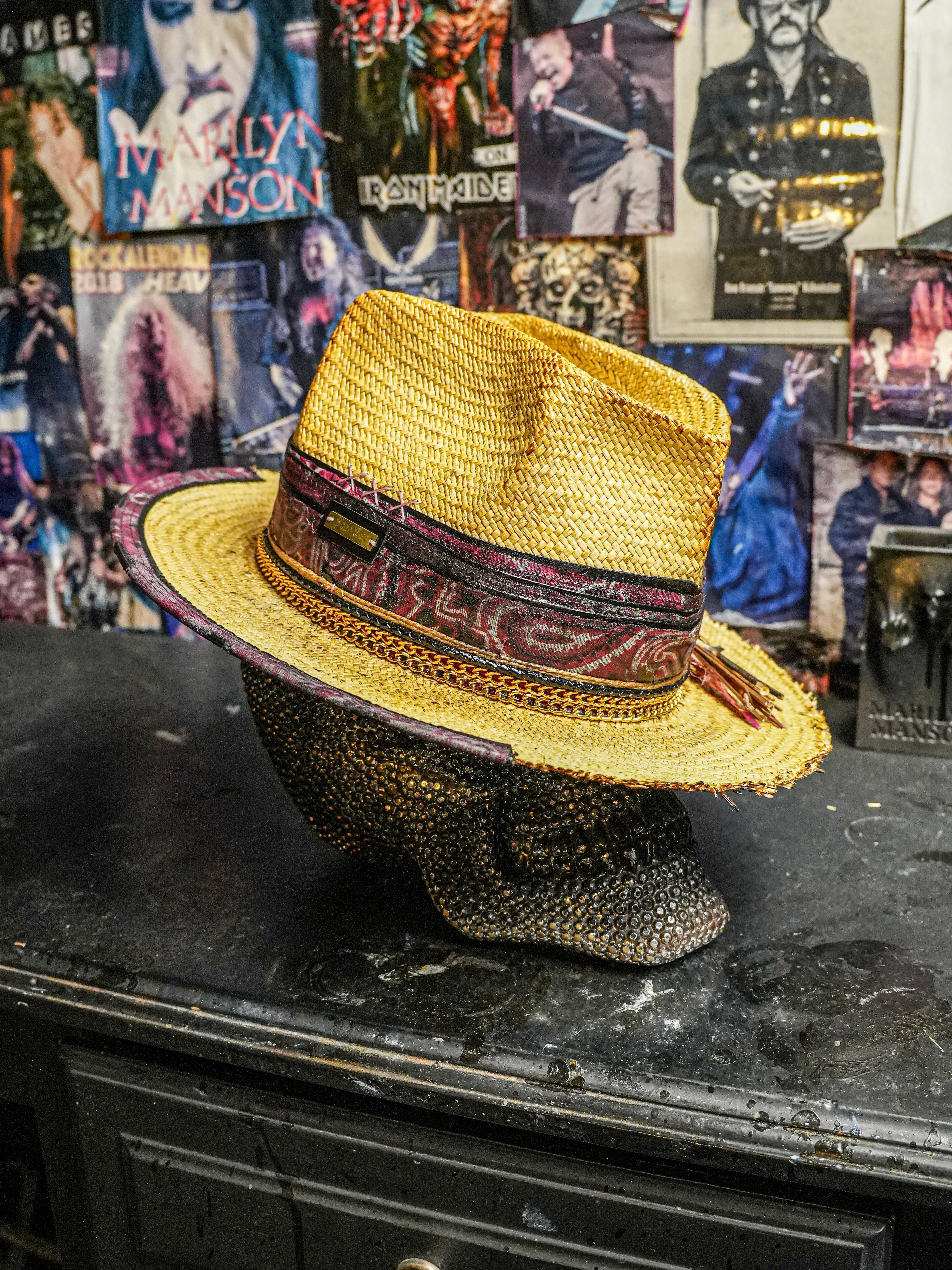 GIMME SHELTER - Blade Hats