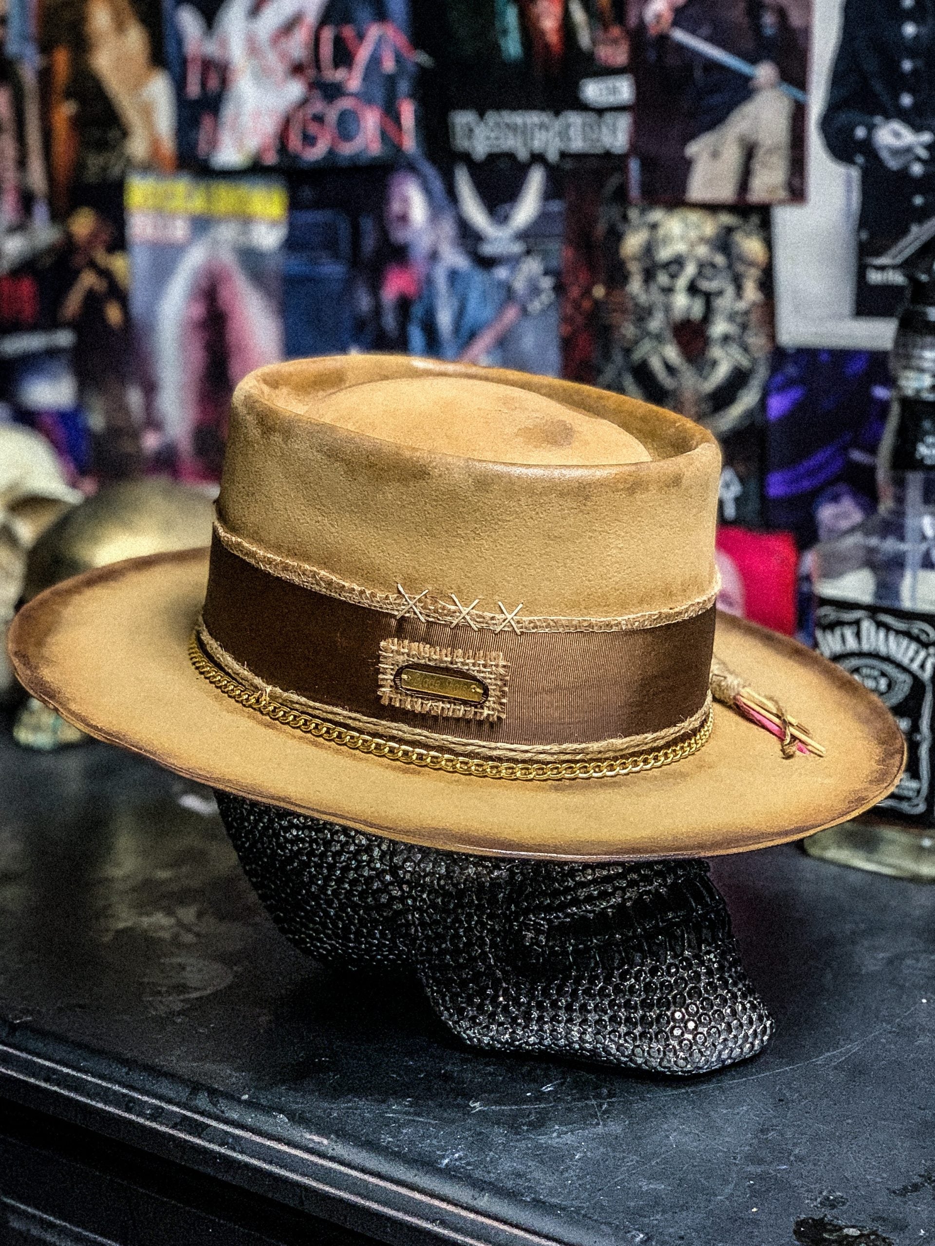 HONEY BED - Blade Hats