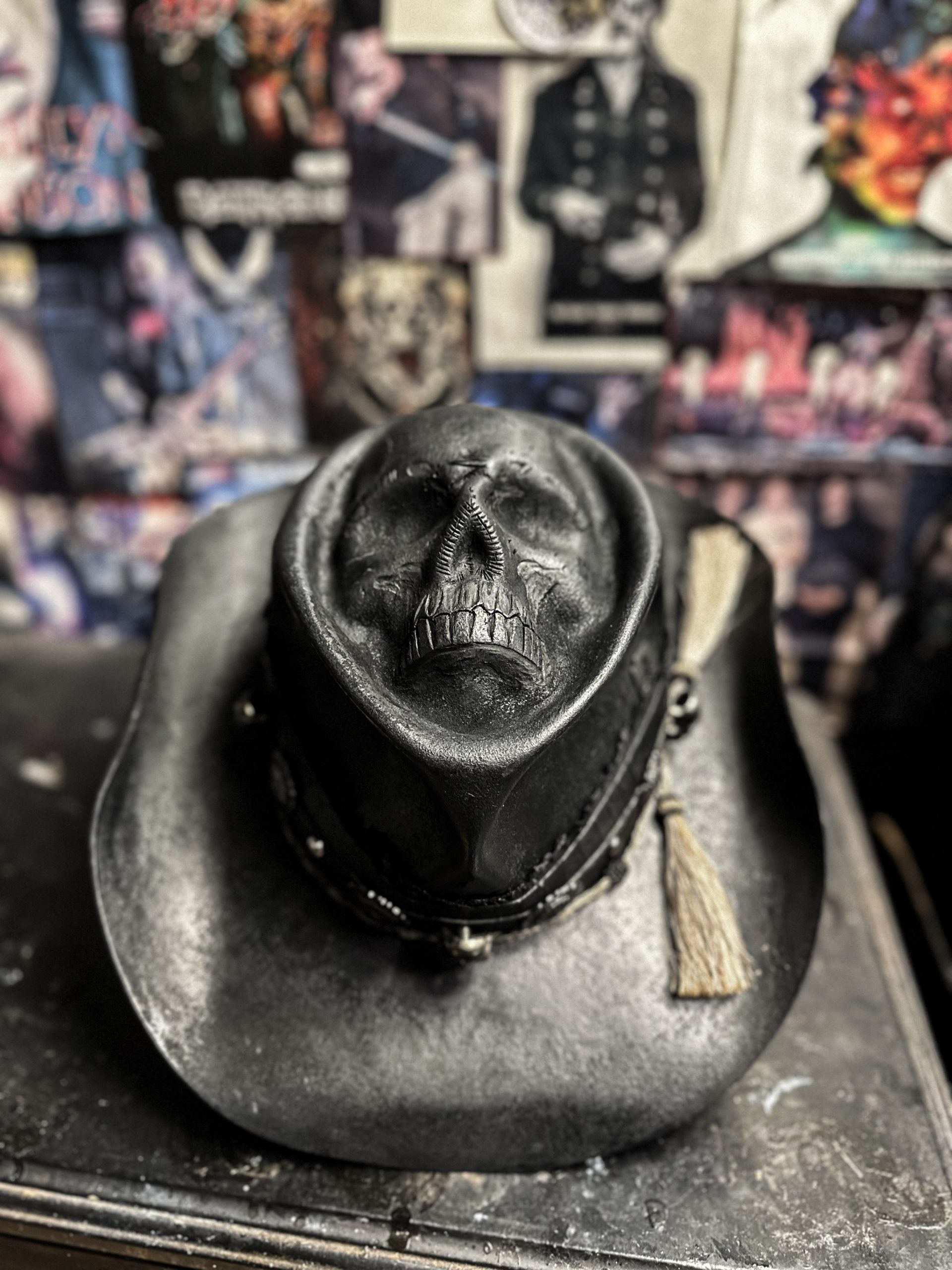 IN YOUR FACE - Blade Hats